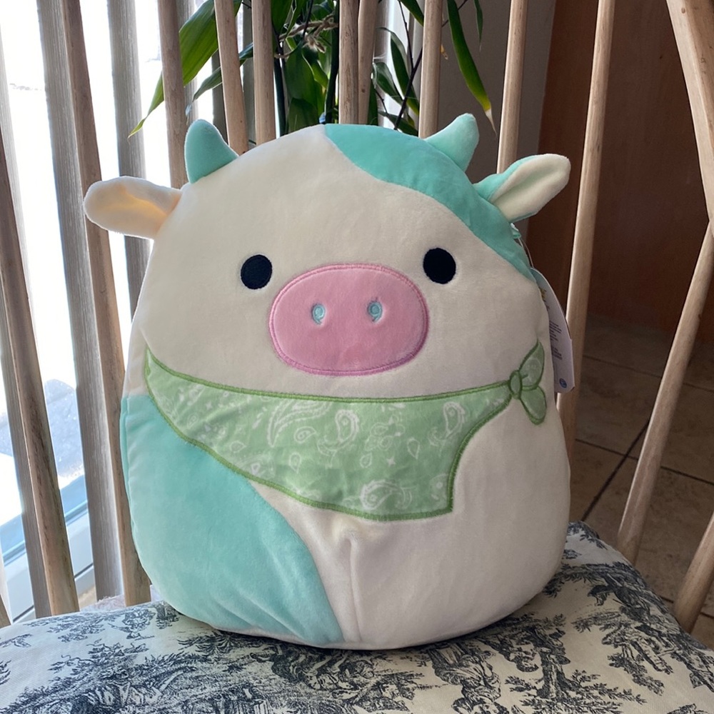 Squishmallow 12 inch Belana the cow